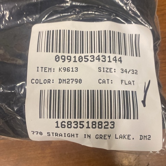 J Crew 770™ Straight-fit stretch jean in deep lake wash K9613 - Picture 6 of 6